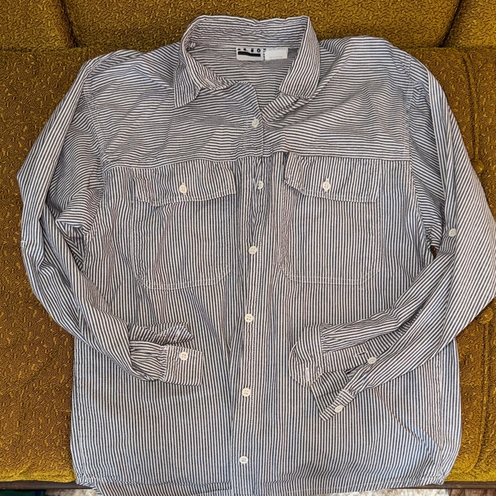 Vintage 1980s ILIO Blue & White Striped Button-Up Shirt | Classic Fit